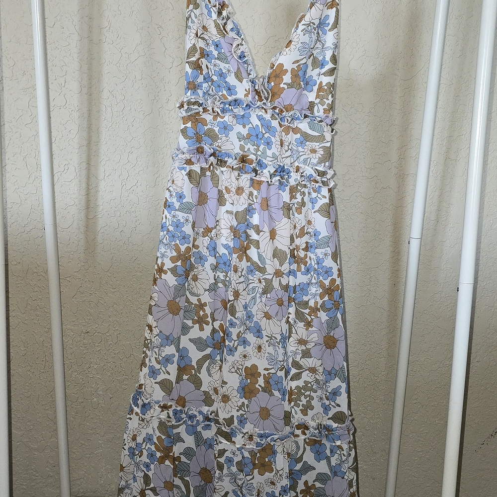 Floral V-Neck Maxi Dress